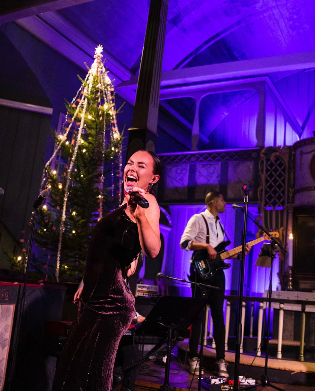 «Hjem til jul» med Raylee🎄